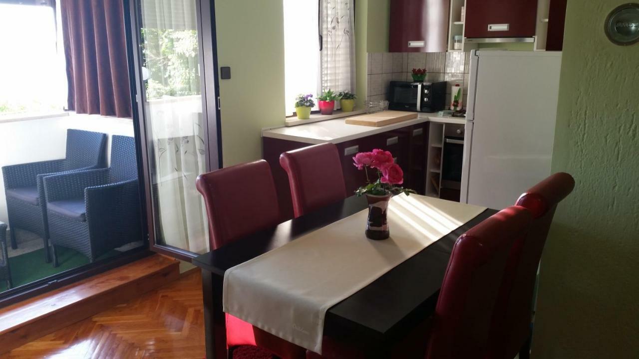 Apartman Sabljak 말리로시니 외부 사진