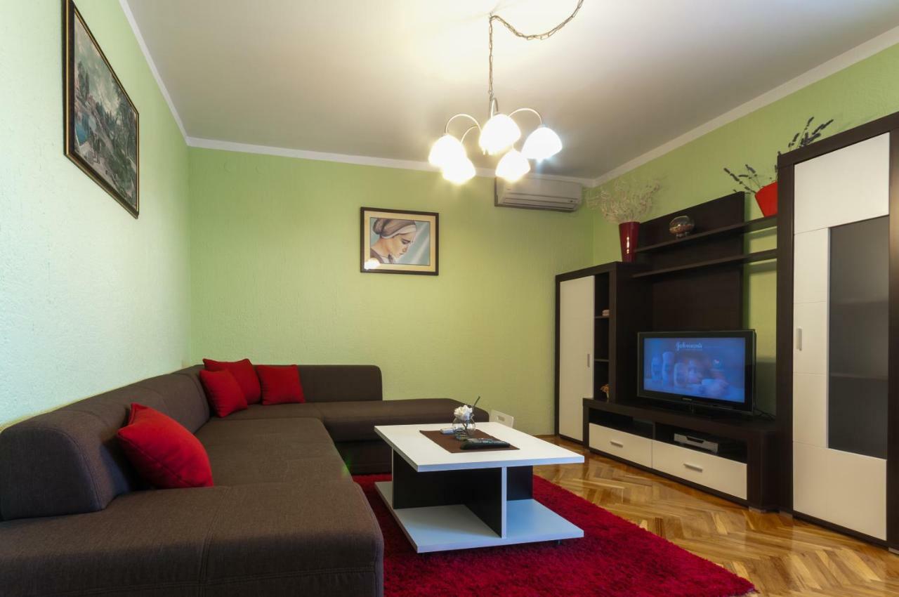 Apartman Sabljak 말리로시니 외부 사진