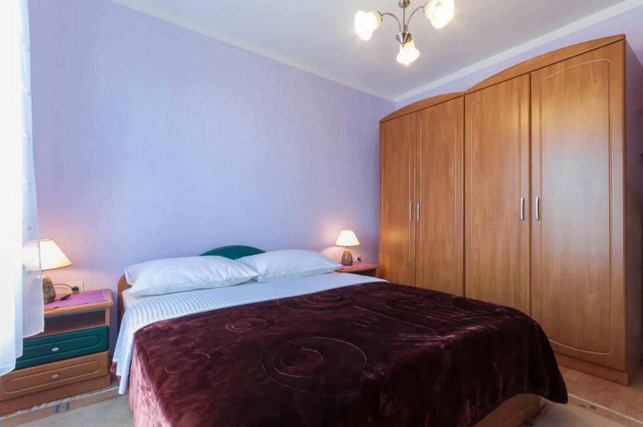 Apartman Sabljak 말리로시니 외부 사진